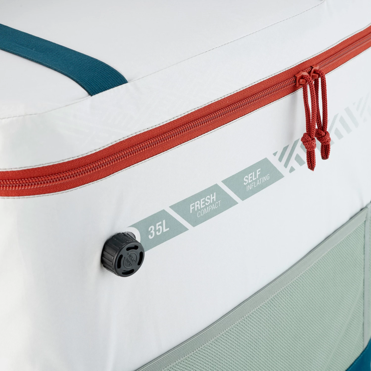 Quechua Camping Flexible Cooler - 35 L 9 Quechua Camping Flexible Cooler - 35 L - Image 9